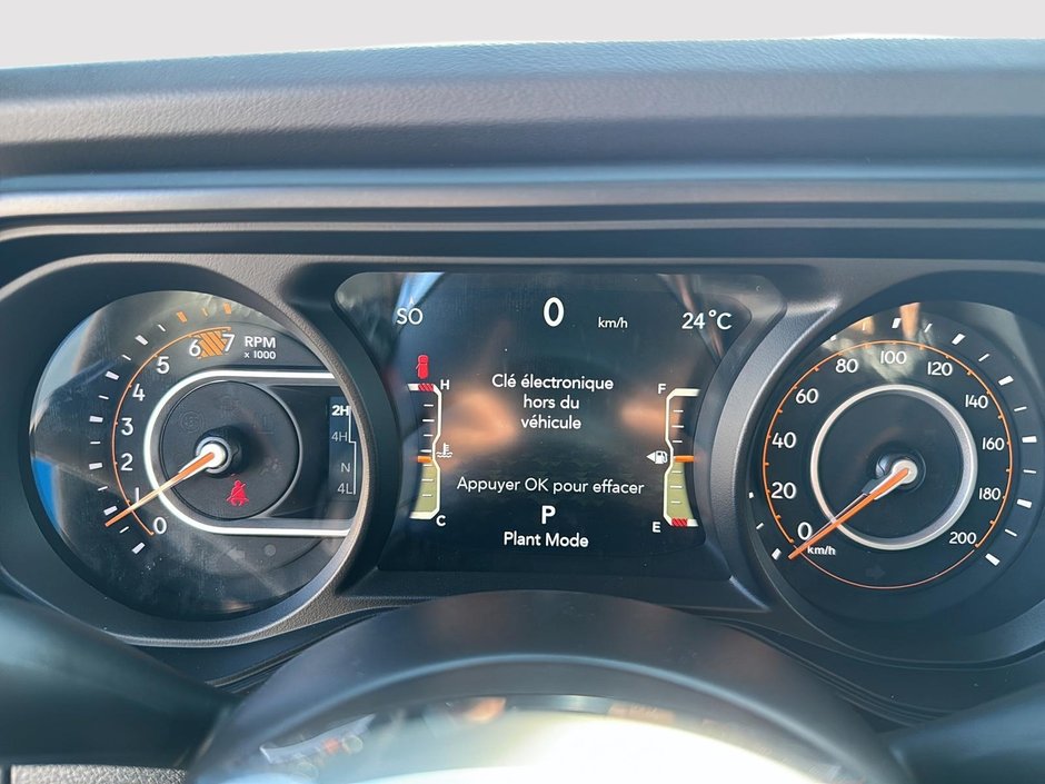 Jeep WRANGLER 4-Door SAHARA 2025-12