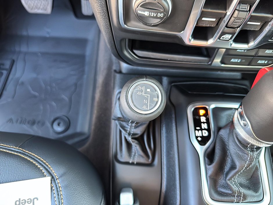 Jeep WRANGLER 4-Door SAHARA 2025-15