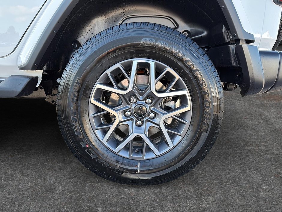 Jeep WRANGLER 4-Door SAHARA 2025-6