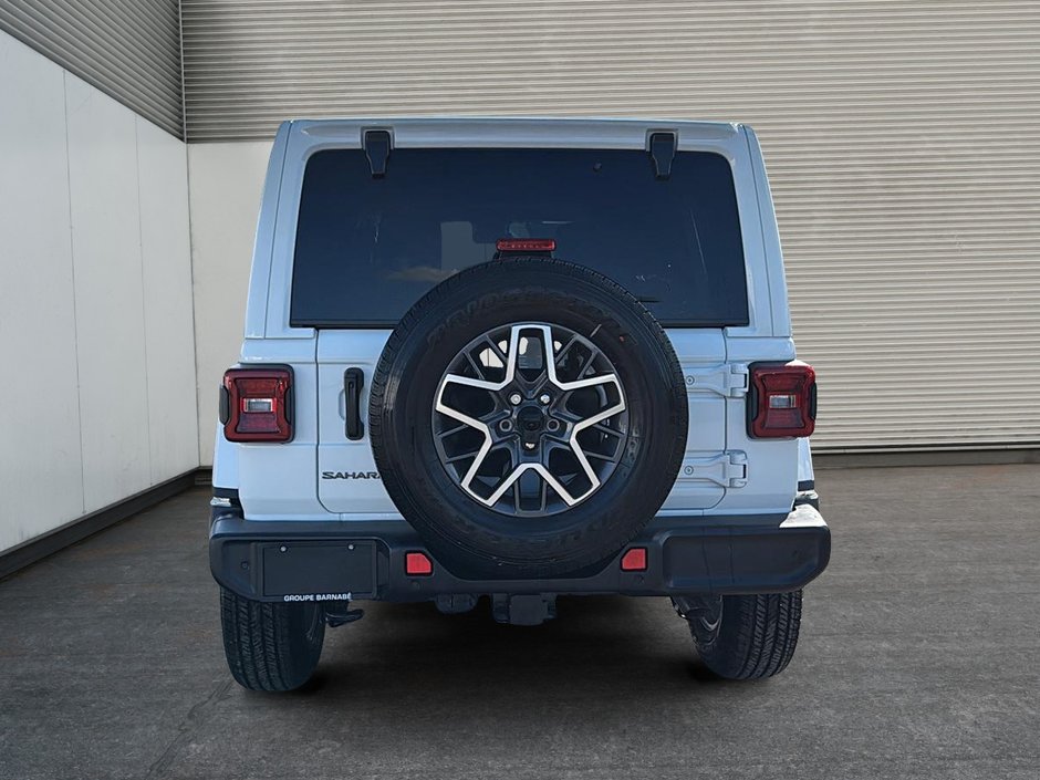 Jeep WRANGLER 4-Door SAHARA 2025-2
