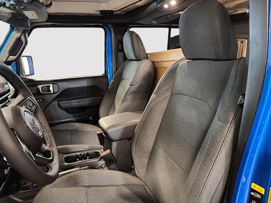 Jeep Wrangler 4-Door WILLYS 2025-8