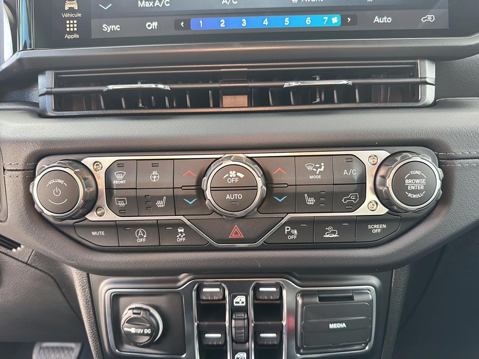 2026 Jeep Wrangler 4-Door SAHARA-13