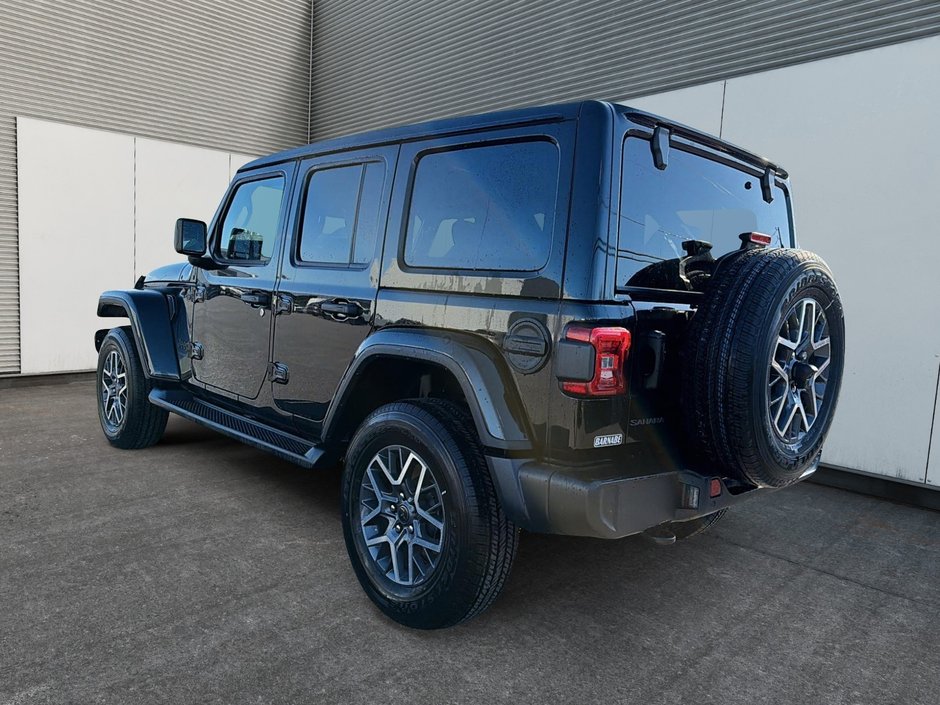 Jeep Wrangler 4-Door SAHARA 2026-3