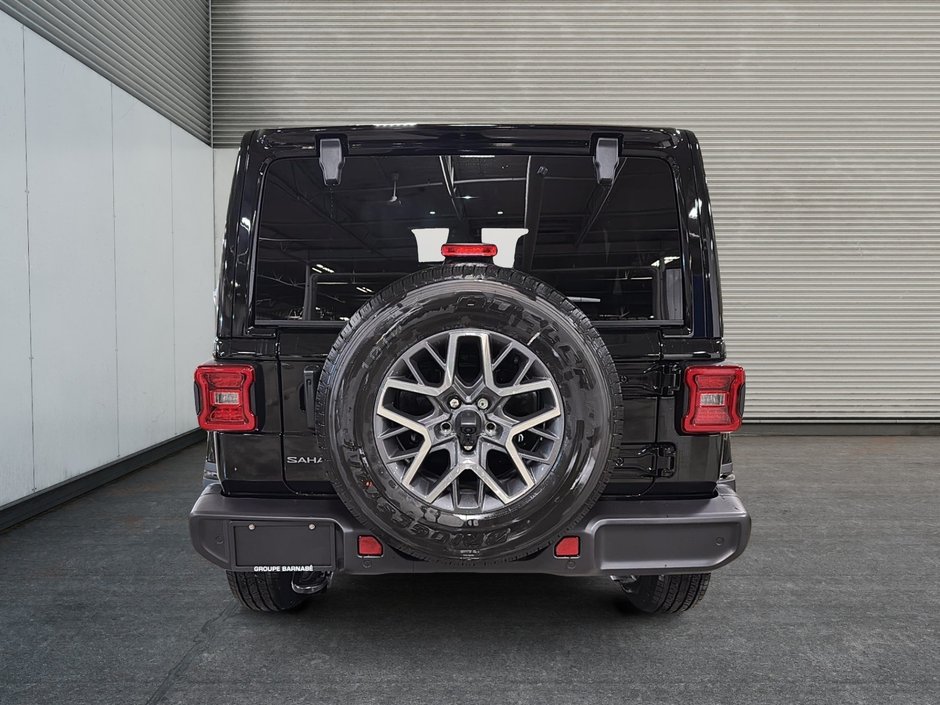 Jeep Wrangler 4-Door SAHARA 2026-2