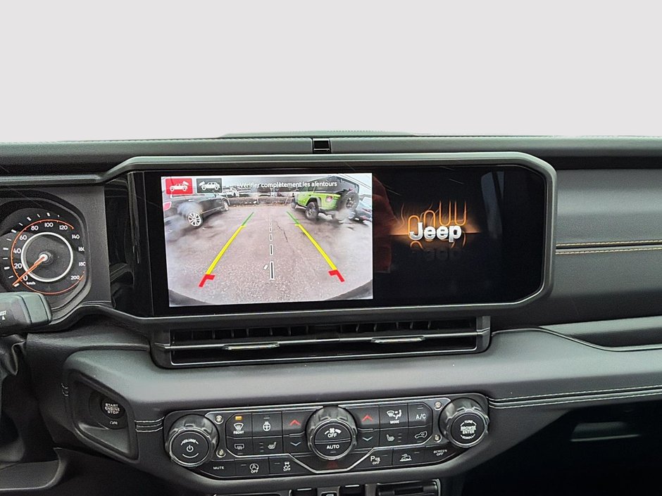 Jeep Wrangler 4-Door SAHARA 2026-16