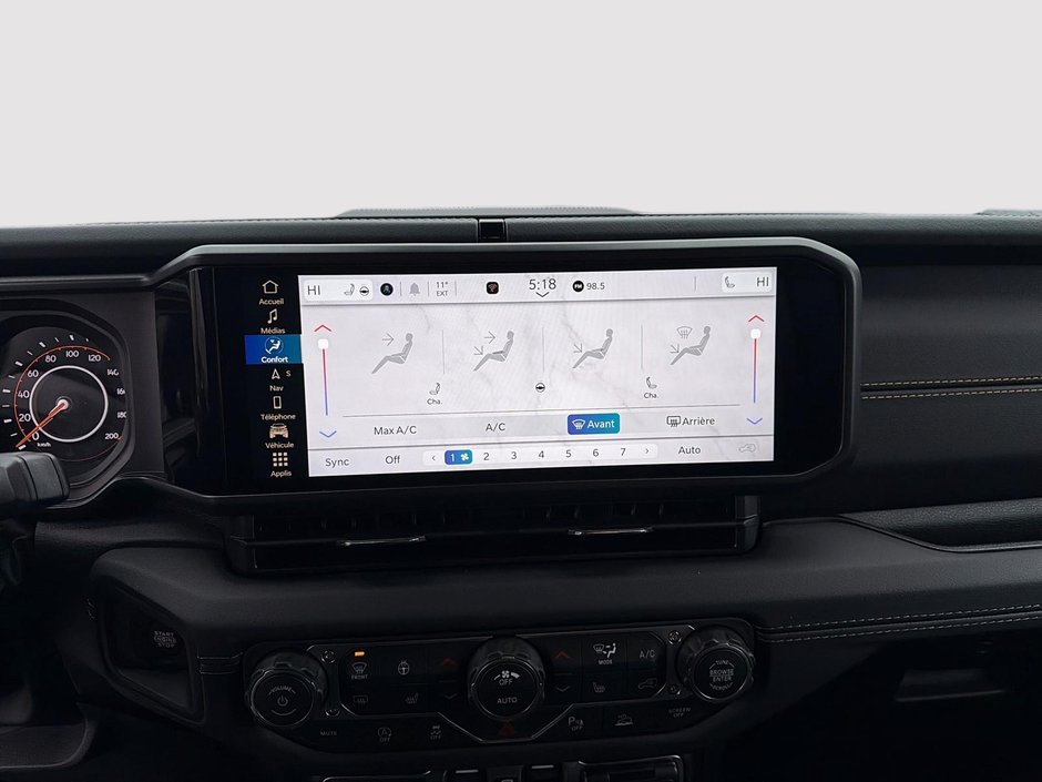 Jeep Wrangler 4-Door SAHARA 2026-17