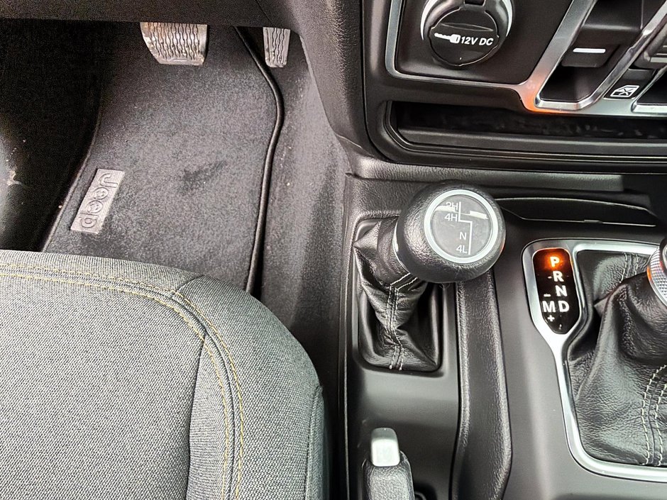 2026 Jeep Wrangler 4-Door SPORT-14