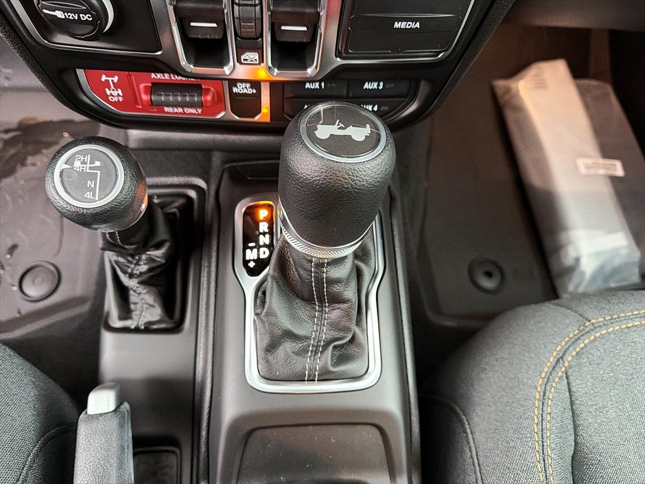 2026 Jeep Wrangler 4-Door WILLYS-14