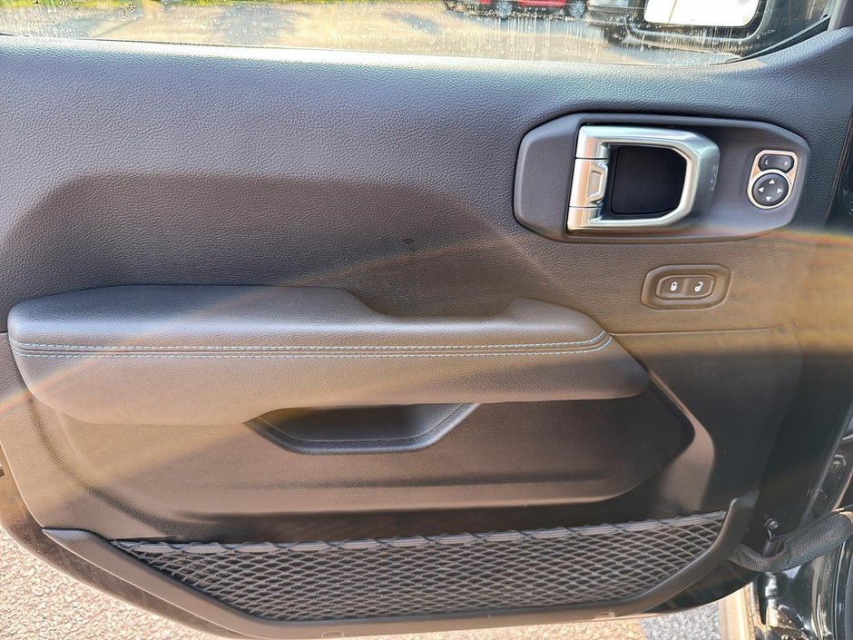 Jeep Wrangler 4xe Unlimited Rubicon 4XE SKY ONE-TOUCH ELECTRIQUE! 2022-10