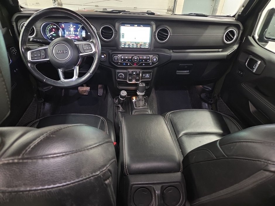 2022 Jeep Wrangler 4xe UNLIMITED SAHARA-2