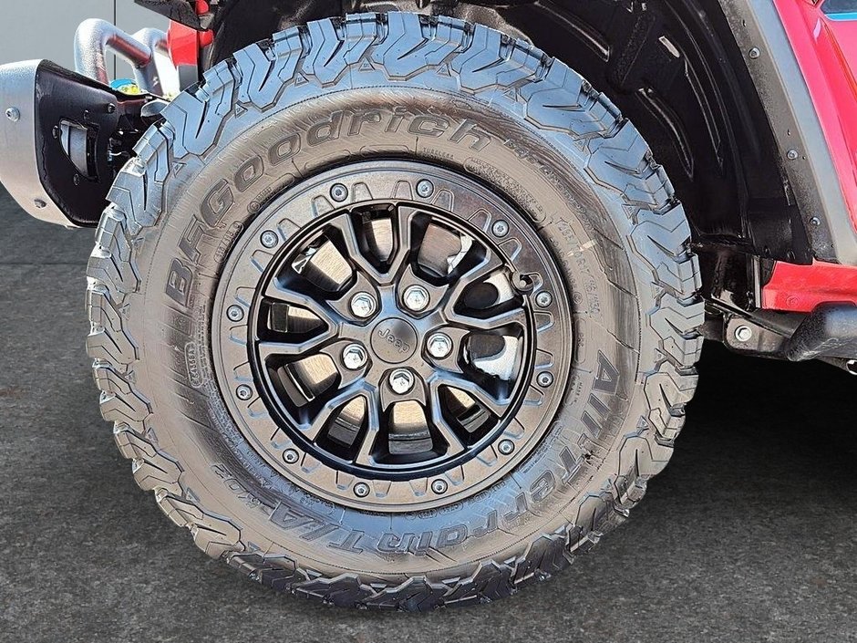 2023 Jeep Wrangler 4xe Rubicon 20e Anniversaire + Sky One Touch-6