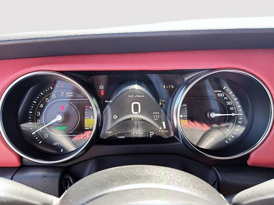 2023 Jeep Wrangler 4xe Rubicon 20e Anniversaire + Sky One Touch-12