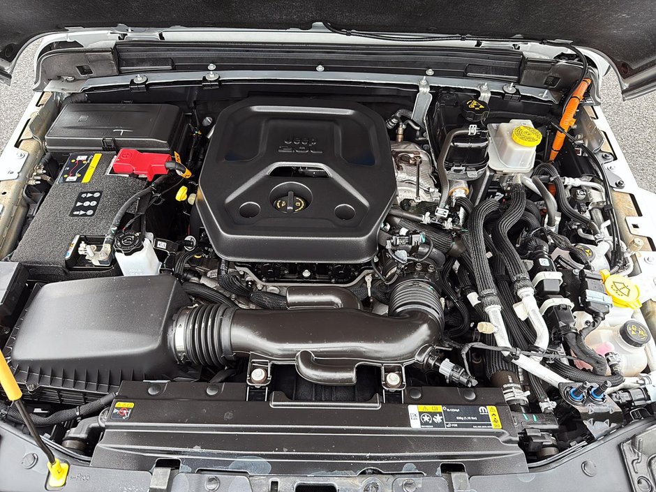 Jeep Wrangler 4xe Unlimited High Altitude 4XE Branchable 2023-7