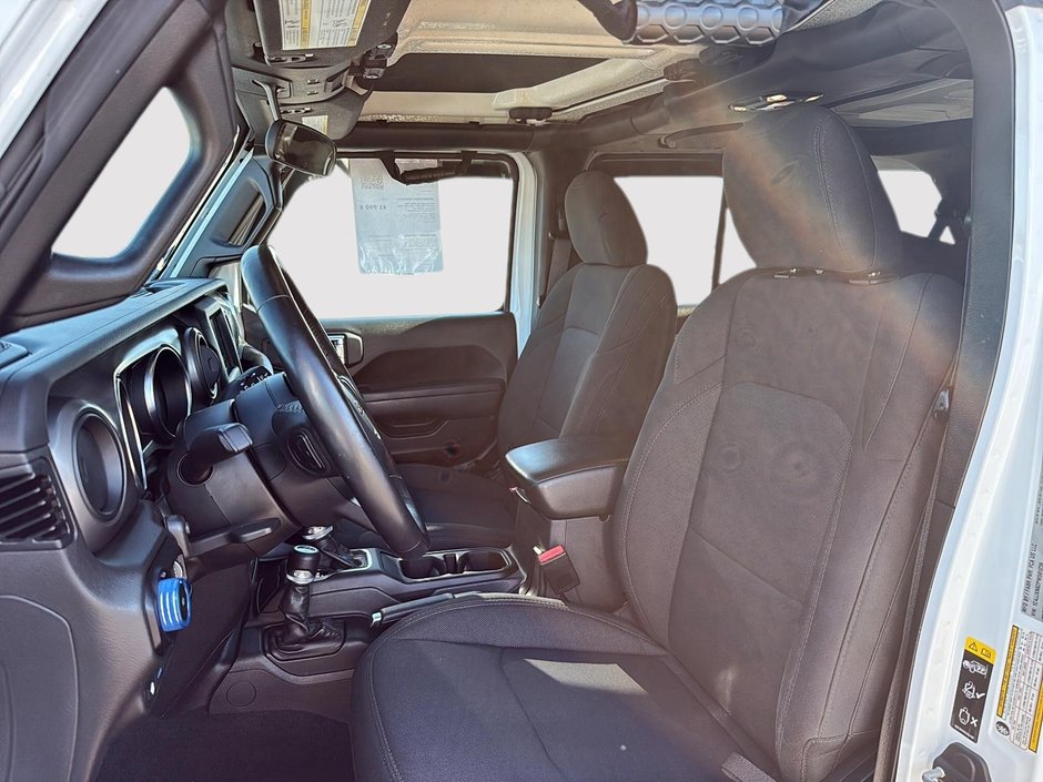Jeep Wrangler 4xe Willys 2023-8