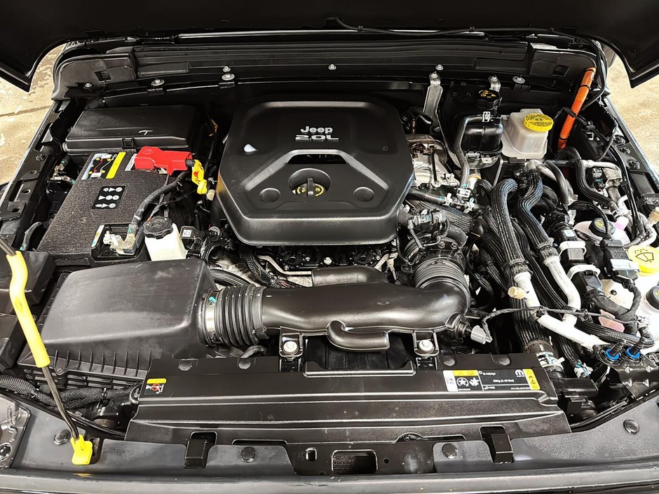 Jeep Wrangler 4xe High Altitude 4XE Branchable SKYVIEW 2023-7