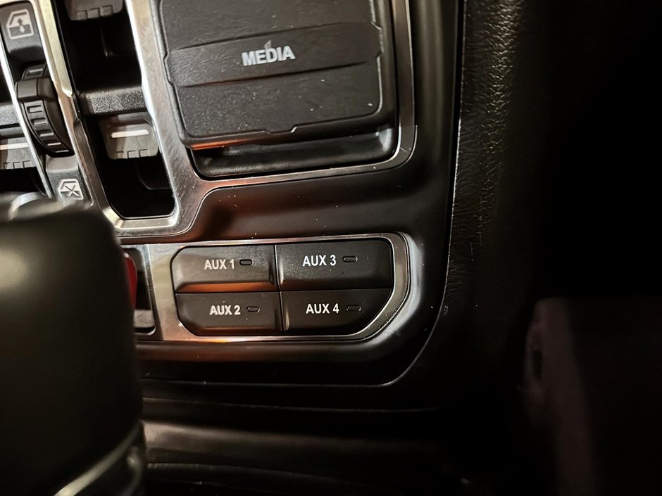 Jeep Wrangler 4xe High Altitude 4XE Branchable SKYVIEW 2023-15