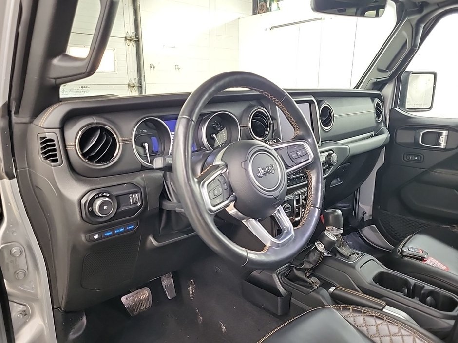 2023 Jeep Wrangler 4xe High Altitude 4XE Branchable SKYVIEW-2