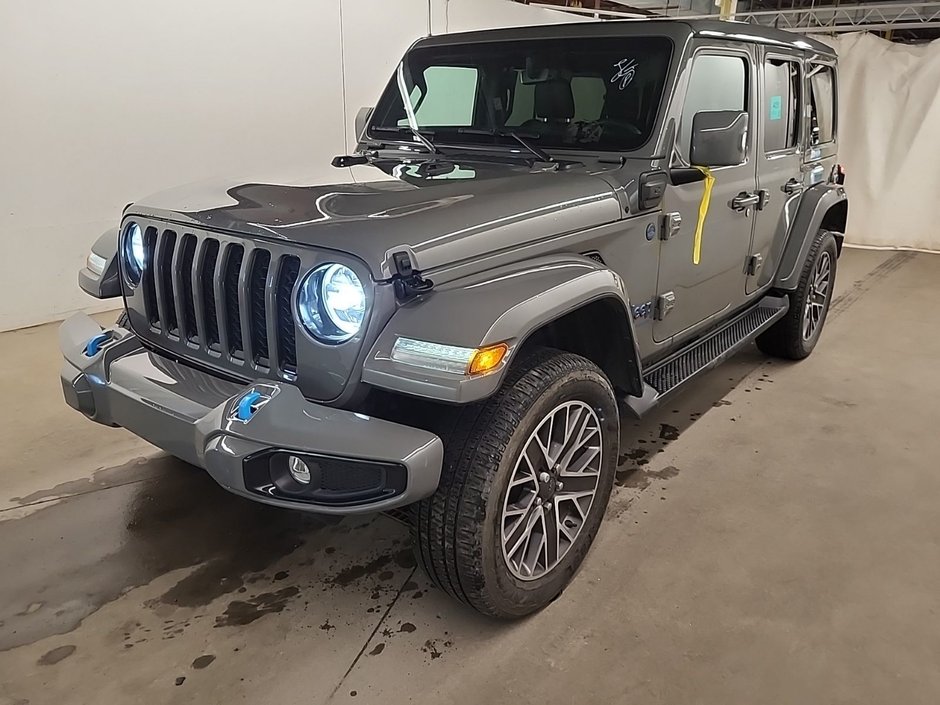 Jeep Wrangler 4xe High Altitude 4XE Branchable SKYVIEW 2023 à St-Jean-Sur-Richelieu, Québec