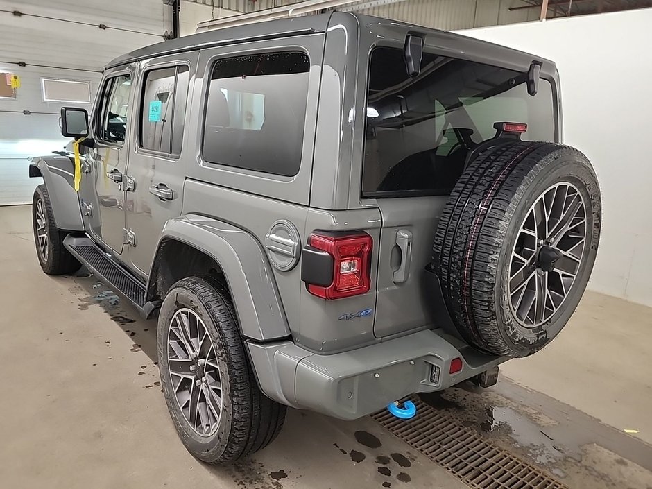 2023 Jeep Wrangler 4xe High Altitude 4XE Branchable SKYVIEW-4
