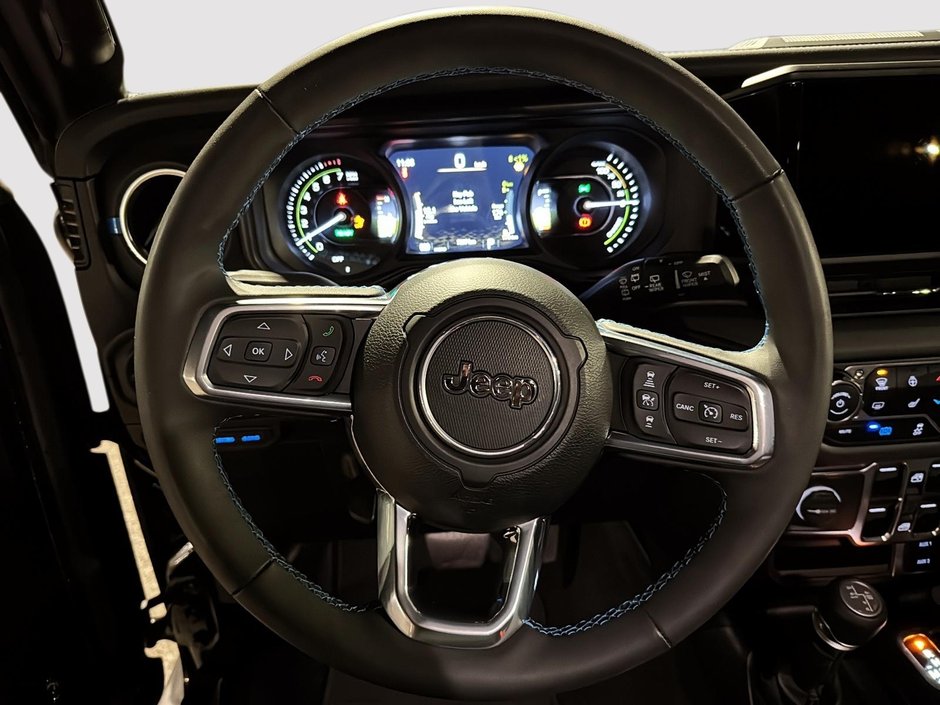 Jeep Wrangler 4xe HIGH ALTITUDE 4XE // SKY ONE-TOUCH // CUIR 2024-11