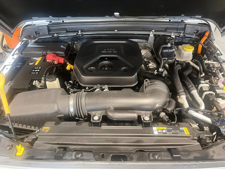 Jeep Wrangler 4xe SAHARA 4XE // NAVIGATION // CUIR 2024-7