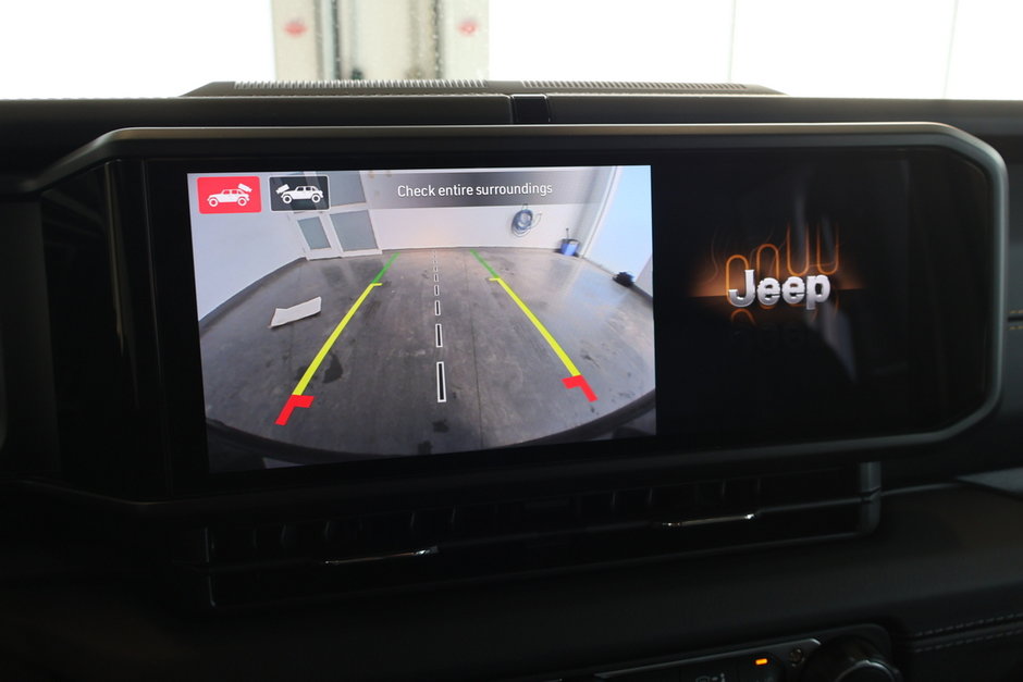 Jeep Wrangler 4xe SAHARA 2025-16