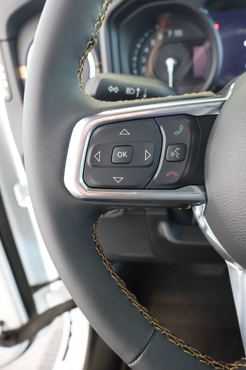 Jeep Wrangler 4xe SAHARA 2025-12