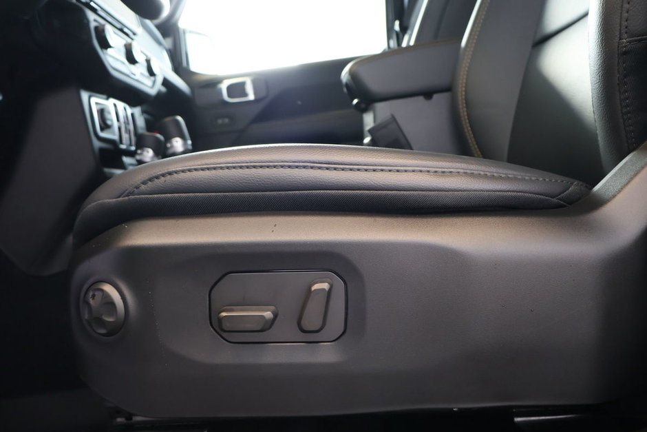 Jeep Wrangler 4xe SAHARA 2025-7