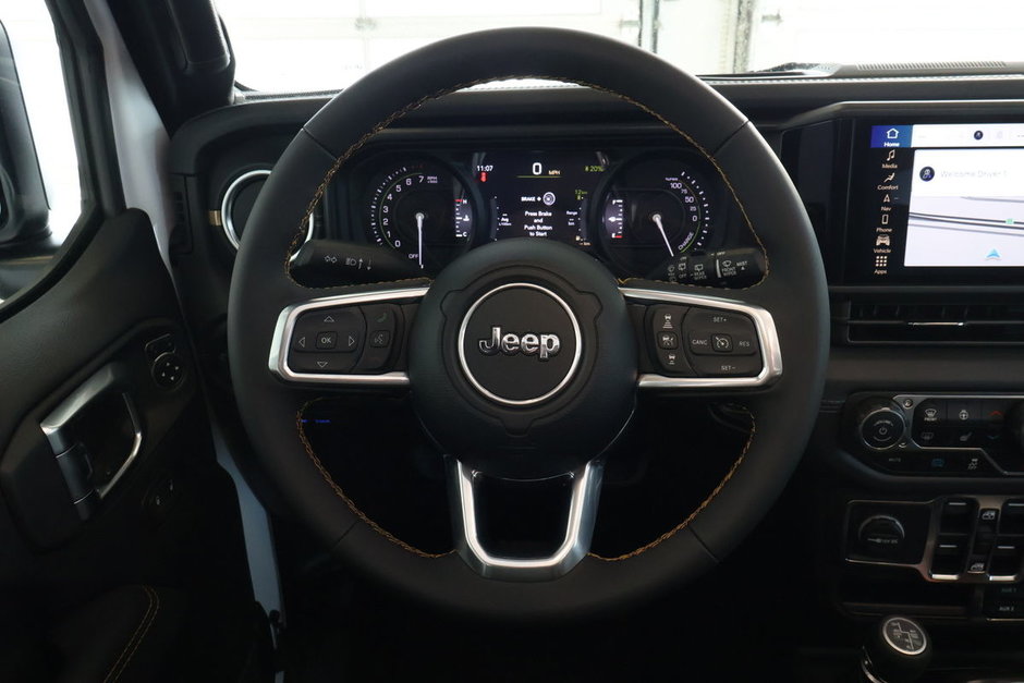 Jeep Wrangler 4xe SAHARA 2025-10