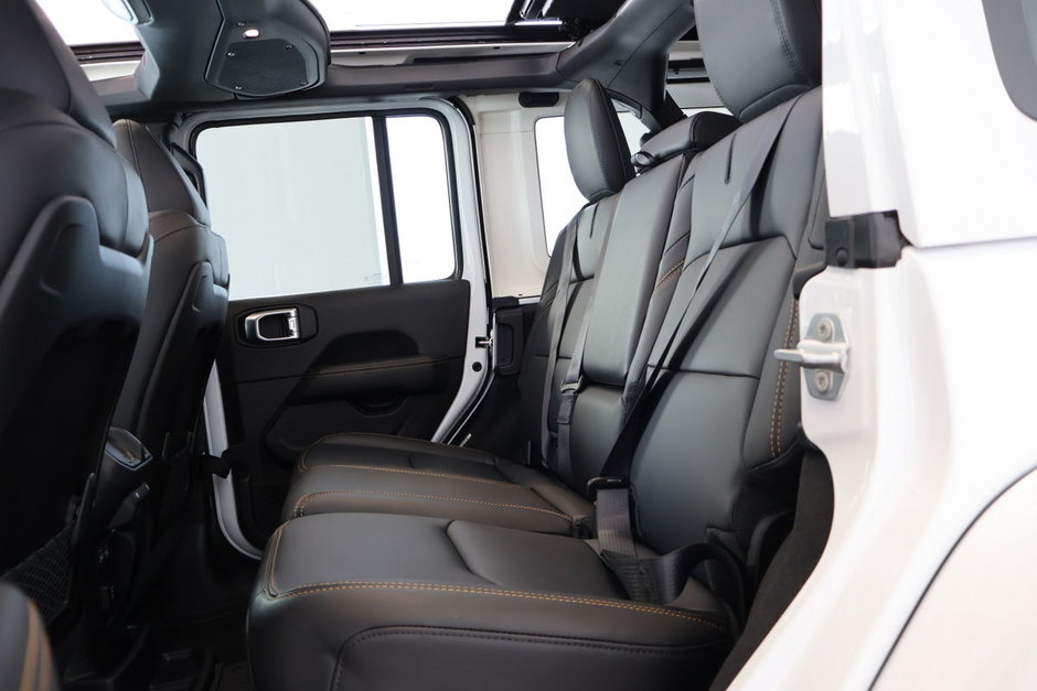 Jeep Wrangler 4xe SAHARA 2025-9