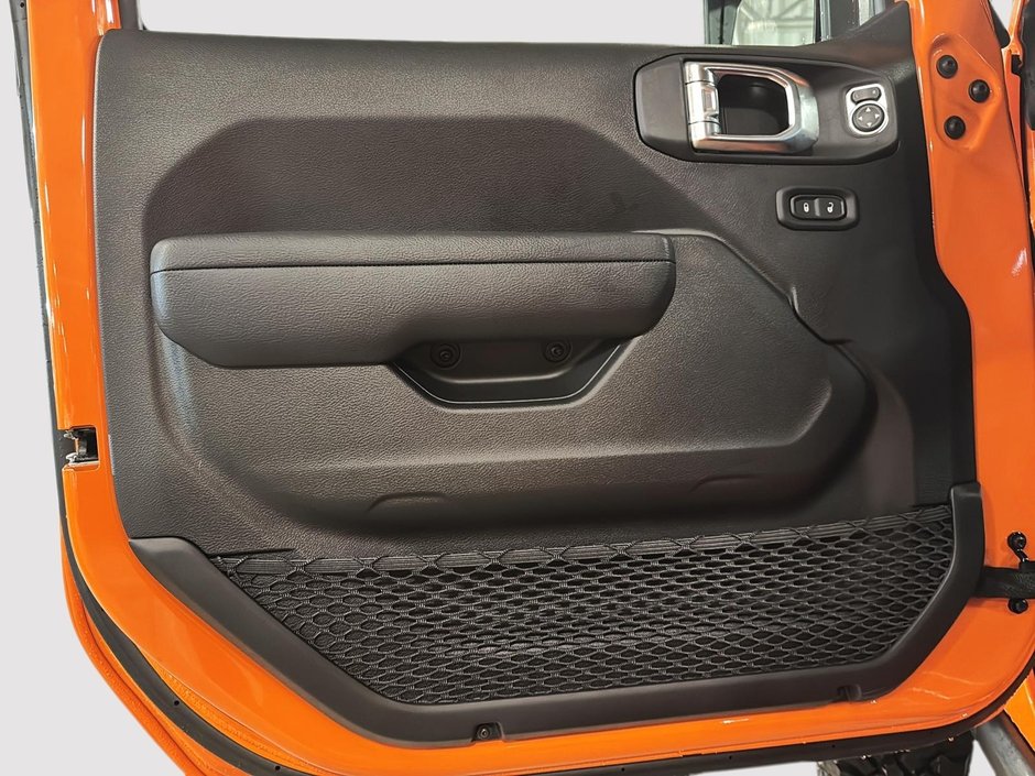 Jeep Wrangler 4XE WILLYS 2025-10