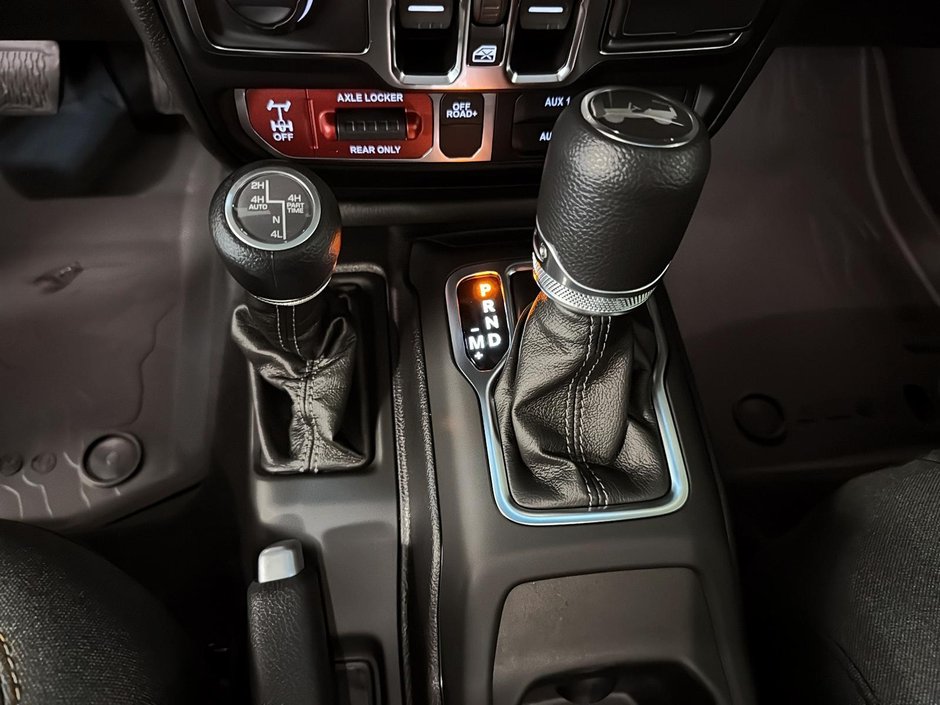 Jeep Wrangler 4XE WILLYS 2025-13