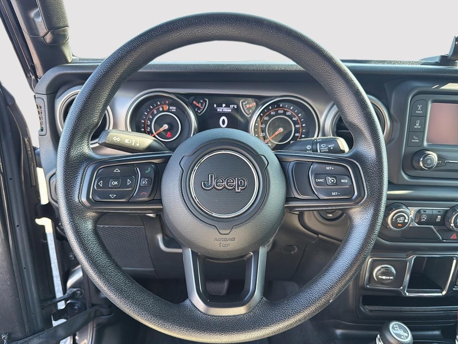 Jeep Wrangler Sport 2020-11