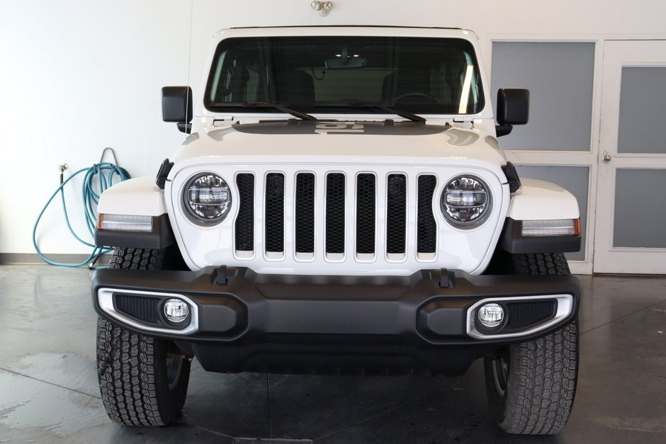 Jeep Wrangler Unlimited Sahara 3.0L DIESEL Sky-View 2021-2