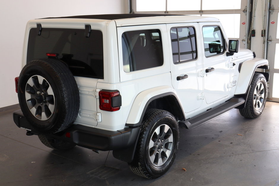 Jeep Wrangler Unlimited Sahara 3.0L DIESEL Sky-View 2021-6