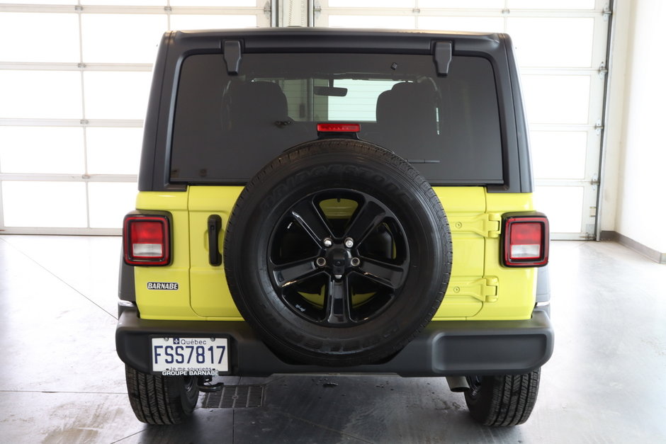 Jeep Wrangler Sport Altitude 2023-4