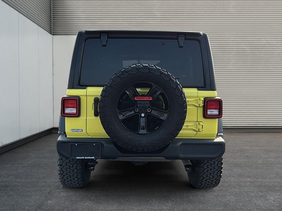 Jeep Wrangler Unlimited Sport Altitude | Look noir, 4×4 2023-2