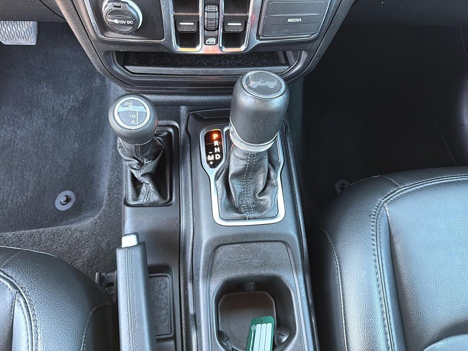 2023 Jeep Wrangler Sahara Altitude V6 SKY ONE TOUCH-14