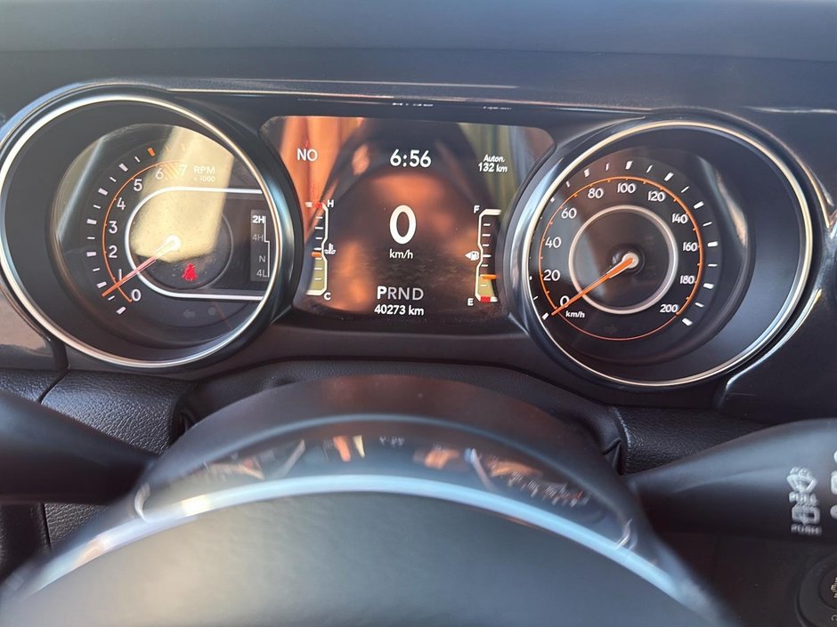 2023 Jeep Wrangler Sahara Altitude V6 SKY ONE TOUCH-12