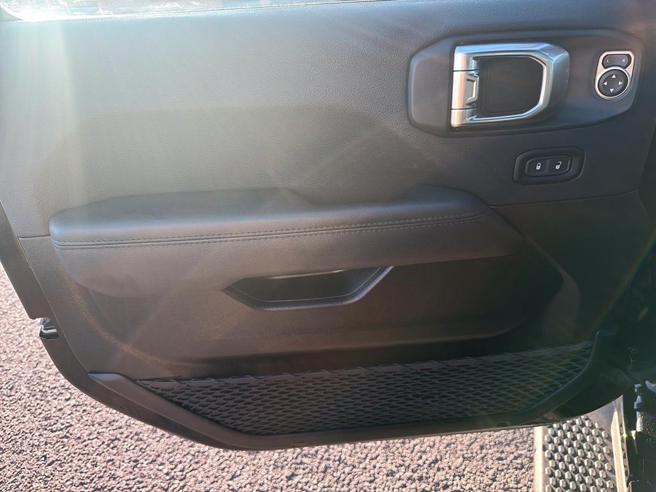 2023 Jeep Wrangler Sahara Altitude V6 SKY ONE TOUCH-10