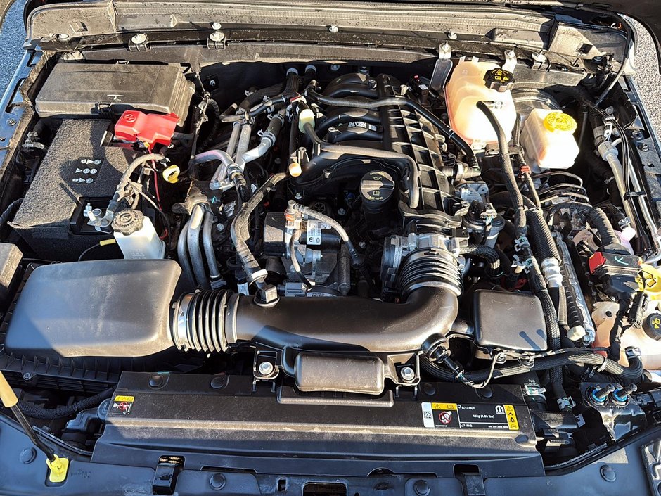 2023 Jeep Wrangler Sahara Altitude V6 SKY ONE TOUCH-7