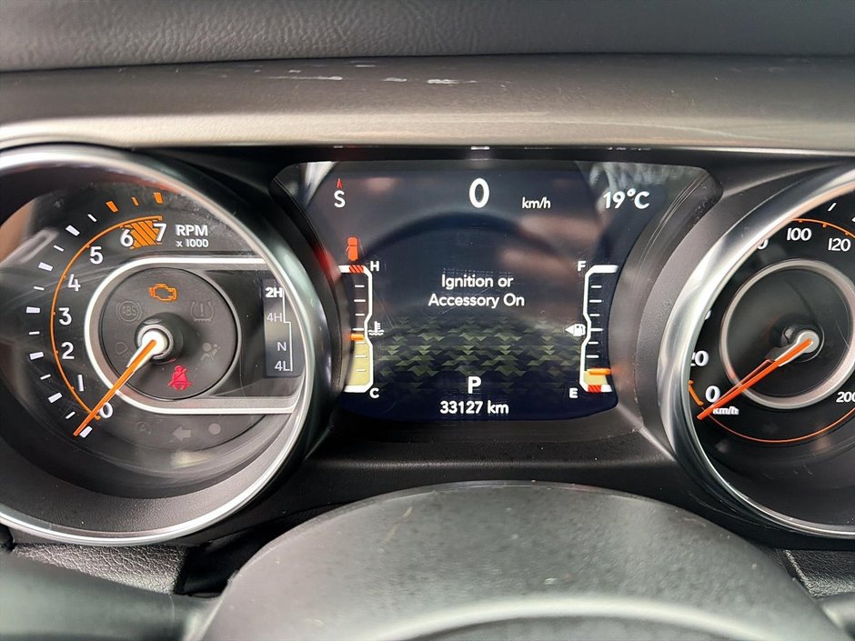 2023 Jeep Wrangler Sahara-12