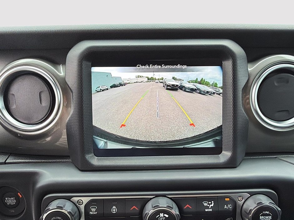 2023 Jeep Wrangler Sahara-16