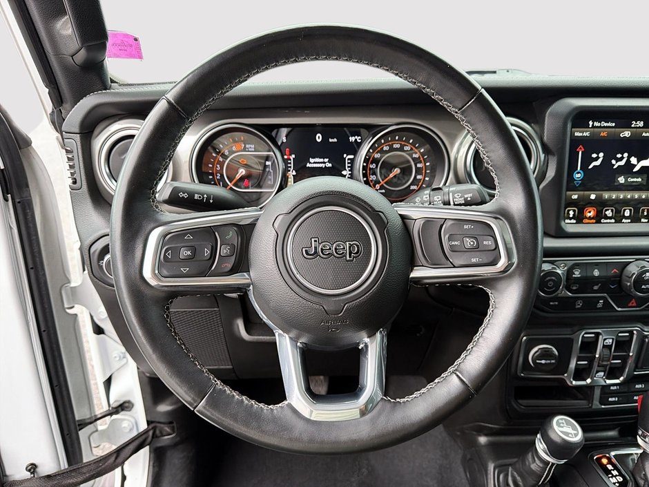 2023 Jeep Wrangler Sahara-11
