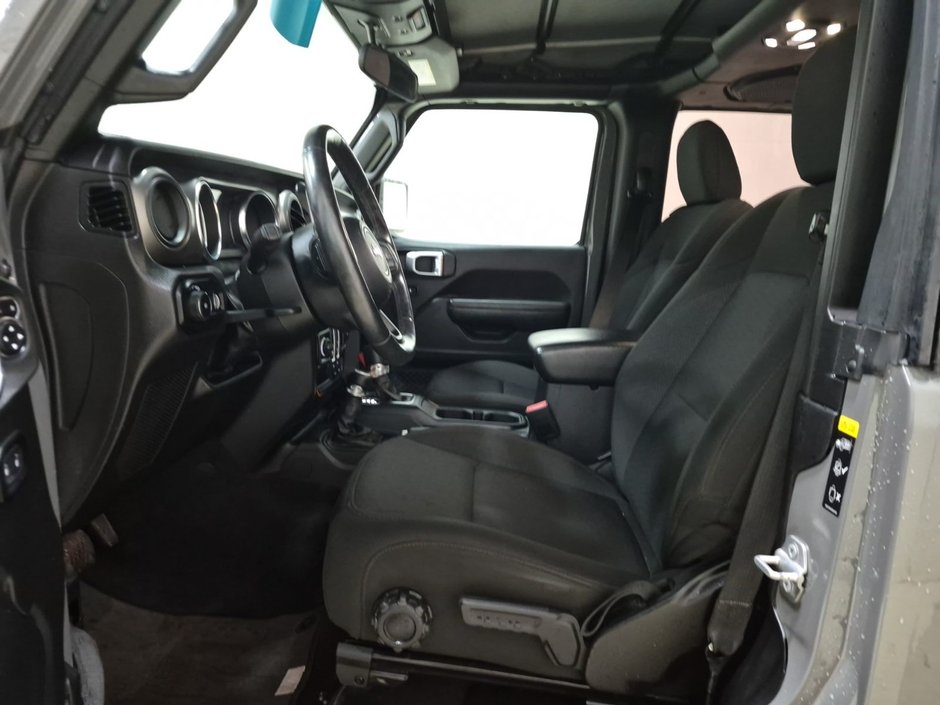 Jeep Wrangler Sport S 3.6L V6 4X4 2023-2