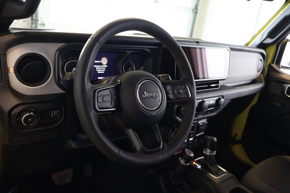 Jeep Wrangler WILLYS 4X4 TOIT-RIGIDE 2024-11