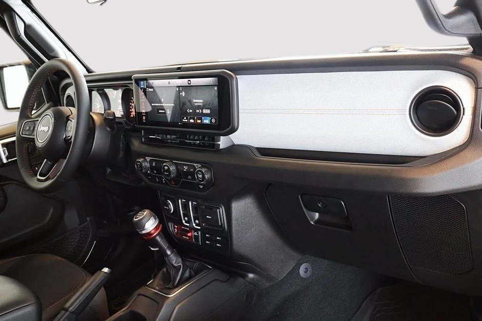 2025 Jeep Wrangler Willys V6 4X4-10