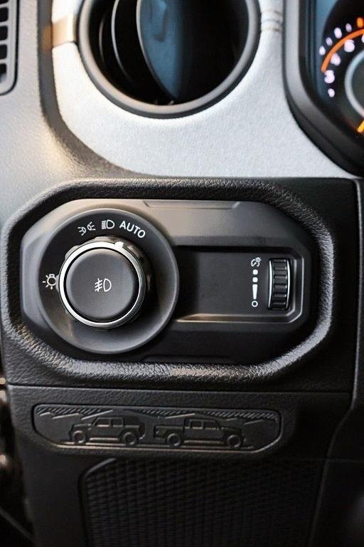 2025 Jeep Wrangler Willys V6 4X4-17