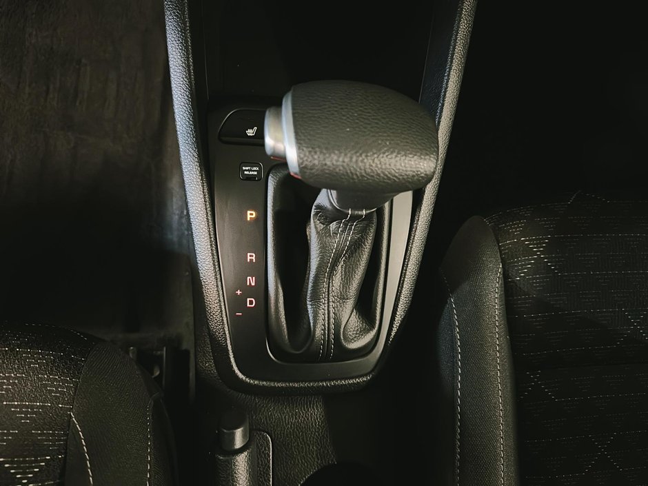 2022 Kia Rio 5-door LX PREMIUM-14