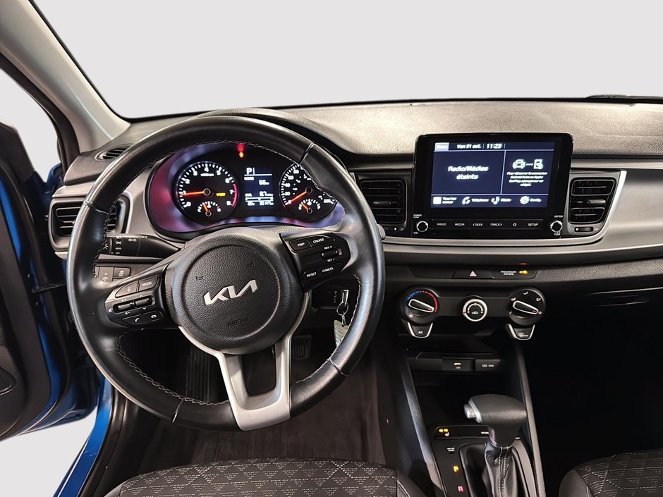 2022 Kia Rio 5-door LX PREMIUM-9